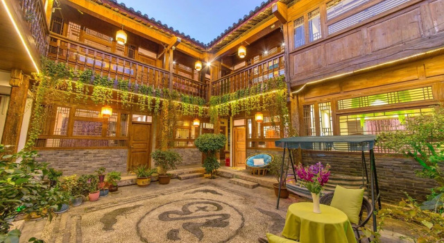 Xiyun Yashe Inn, Забронировать Отель Лицзян Юньнань, рядом с Улица Сквер-стрит Древнего города Даянь