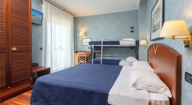 Четырёхместный номер Superior с балконом Atilius Hotel & Suites