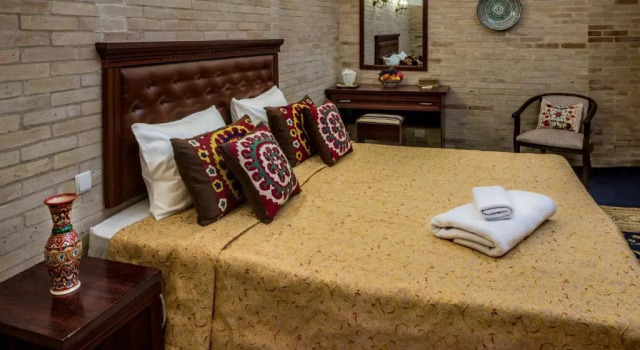 Четырёхместный номер Standard Orient Star Khiva Hotel- Madrasah Muhammad Aminkhan 1855 in UNESCO World Heritage Site