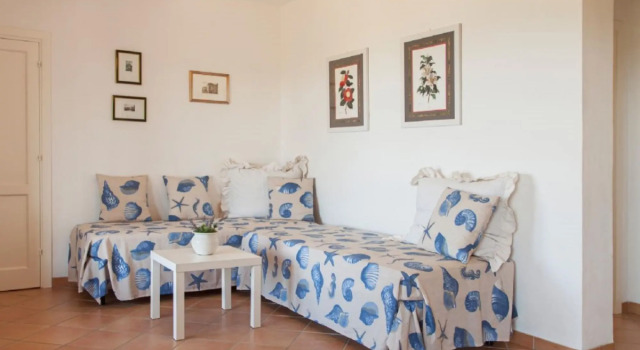 Uniquely located, quiet, facing the sea. 3 +1 pax sea 80m.-SCRITTORE VILLA, Book Villa Capoliveri Elba
