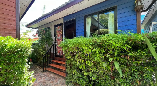 Коттедж с 2 комнатами At Thara Aonang