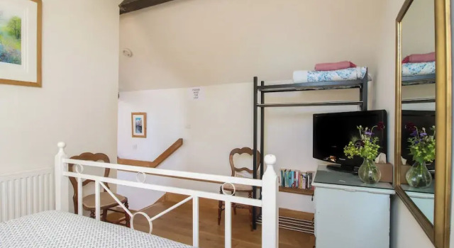 Foxholes Barn, Забронировать Отель Киддерминстер Вустершир, рядом с Kidderminster Street Market