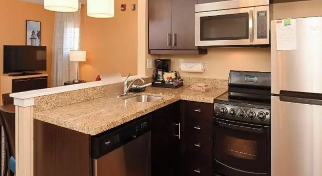 Четырёхместный люкс TownePlace Suites Detroit Auburn Hills