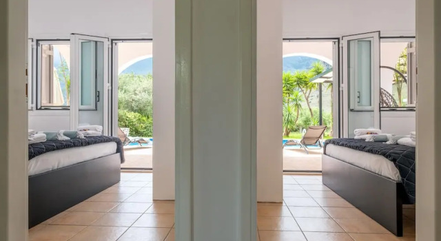 Kournas-sleeps8-parking-garden-pool-petfriendly, Забронировать Вилла Георгиуполис Апокоронас