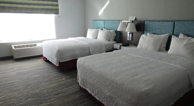 Четырёхместный номер Standard Hampton Inn Bismarck