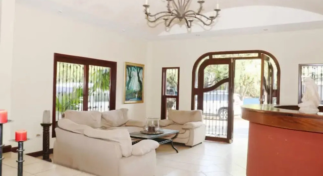 Nesthost Hotel Los Robles, Prenota Hotel Managua Managua Region
