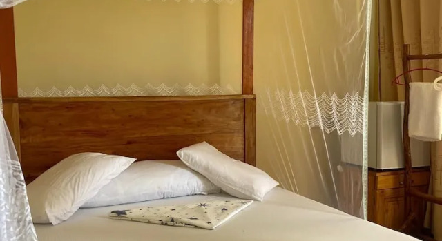 Authentic Mikoko Beach & Cottages, Boek Vakantiehuis Bagamoyo Tanzania
