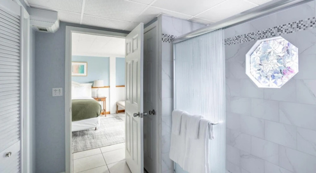 Tarpon in Destin with 4 bedrooms and 4 bathrooms, Varaa Hotelli Destin Emerald Coast