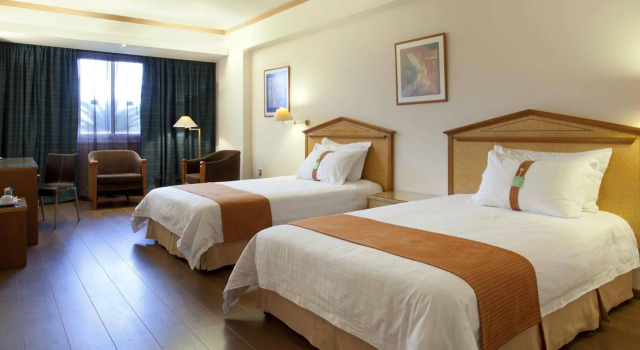 City Center Hotel, Забронировать Отель Отели Никосии с бассейном, рядом с Eleon Tennis Club, Бассейн