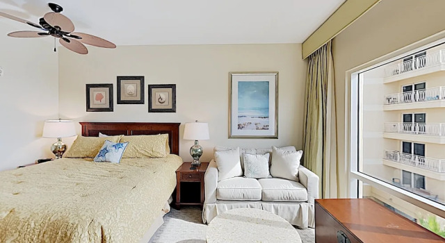 New Listing! Luxe Luau Suite on the Beach W/ Pools Condo, Varaa Hotelli Hotellit Emerald Coast uima-altaalla, Uima-allas
