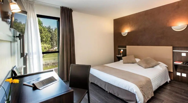 Двухместный номер Superior Hôtel-Restaurant Le Calice Du Gevaudan - A75