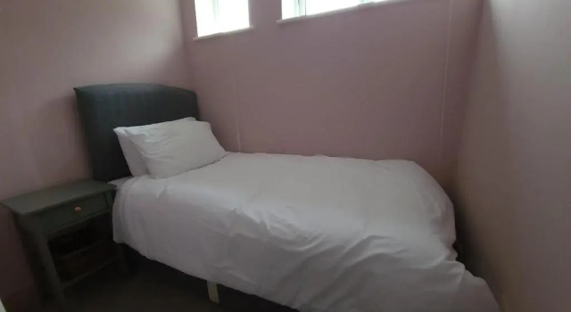Lovely 3 bedroom ground floor appartment, Buchen Sie Hotel Patchway England