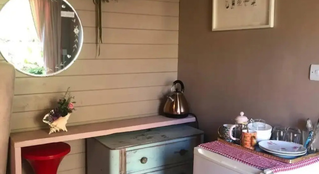 The Dairy - Seaside Couples Escape in Whitstable