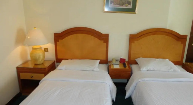 Люкс с 2 комнатами Elaf Taiba Hotel