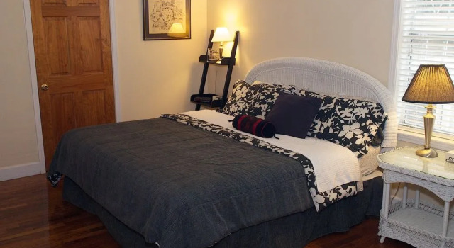 Away at The Bay Bed & Breakfast, Réserver Hôtel Fairhope 