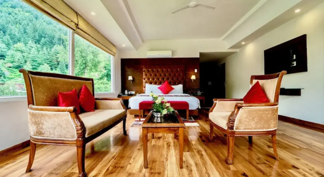Номер Royal The Allure Grand - Riverside Resort & Spa