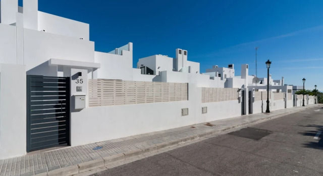 Luxury Home Los Mangos Nerja Canovas, Забронировать Отель Отели Калета-де-Велес с бассейном, Бассейн