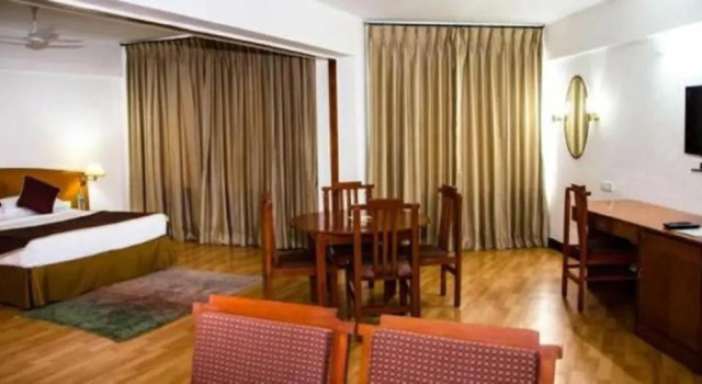 Двухместный семейный люкс с видом на сад Ramee Guestline Tirupati