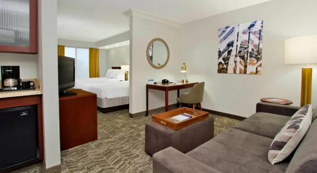 Двухместный люкс SpringHill Suites Phoenix Glendale Sports & Entertainment District