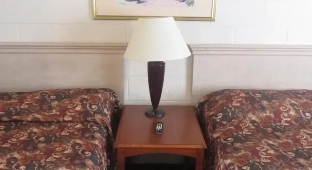 Twin Bridges Motor Inn, Prenota Hotel Bettendorf Quad Cities