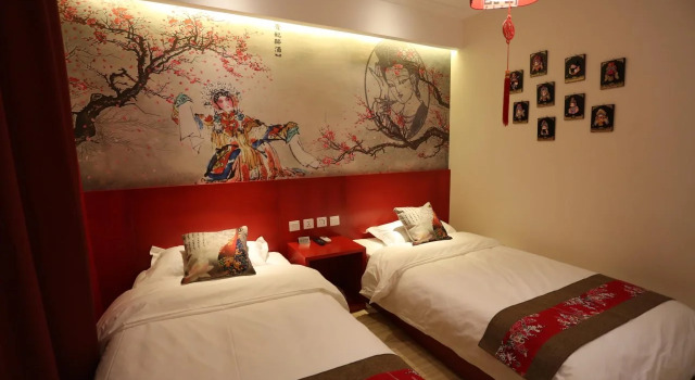 Happy Dragon Ally Hotel