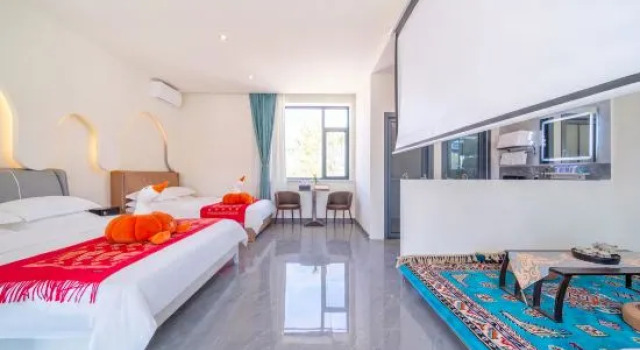 Tekes Yizhai B&B (Taiji Island Scenic Area Branch), Prenota Bed & breakfast Tekes Xinjiang