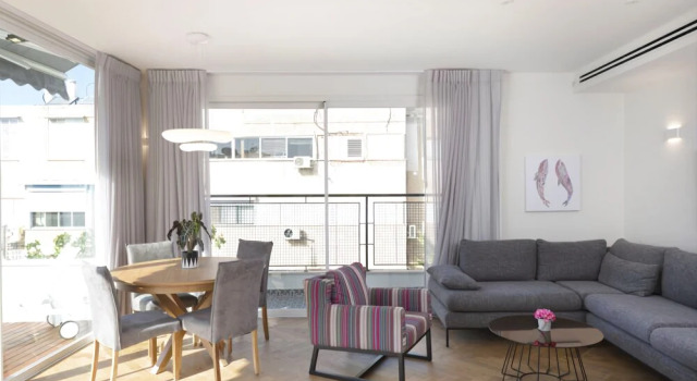 Penthouse 2 Bedrooms With A Terrace, Забронировать Апартаменты/квартира Апартаменты Тель-Авива, рядом с Парк независимости, Апартаменты/квартира