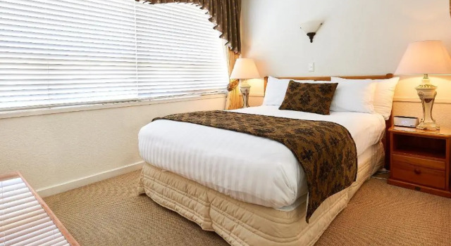 Люкс с 2 комнатами Princes Gate Hotel