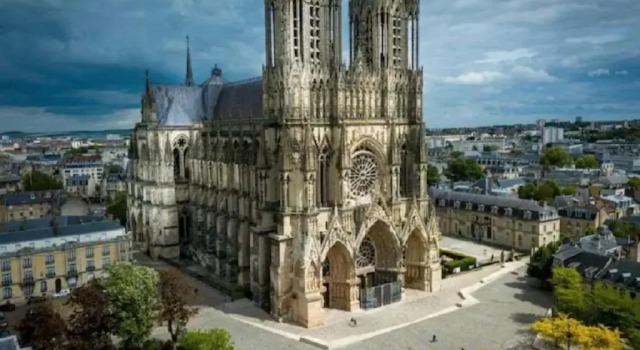 Апартаменты Appartement spacieux vue Cathédrale