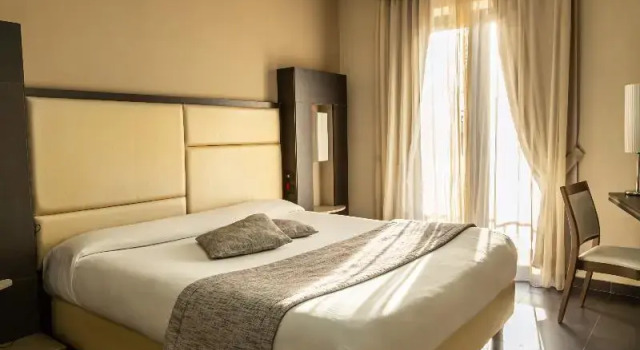 Трёхместный номер Standard с балконом Hotel Premiere Pool & Resort