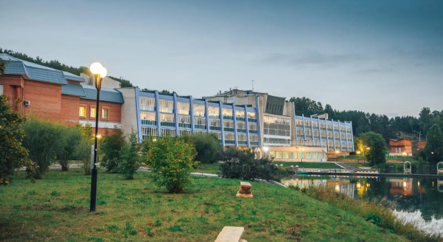 Berezka Health Resort, Buchen Sie Kurhotel Gmiryanka Rybinsky Rayon