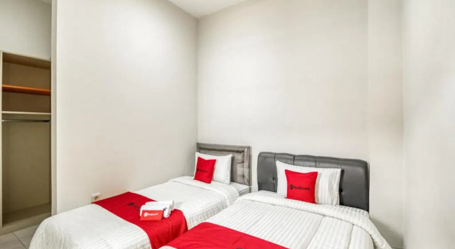 RedDoorz near Affandi Gejayan 2, Book Guesthouse Depok 
