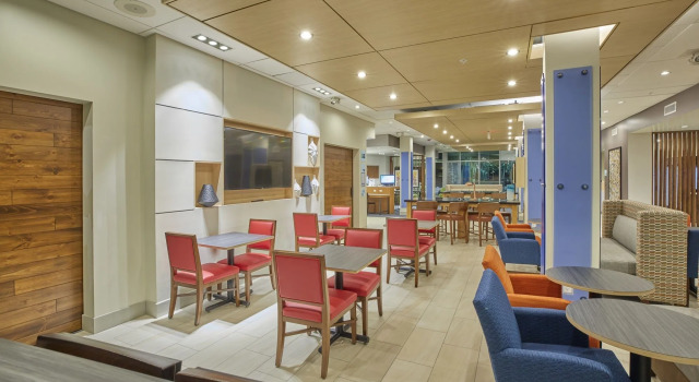 Holiday Inn Express & Suites Hermiston Downtown by IHG