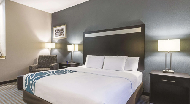 La Quinta Inn & Suites Casino and Bar by Wyndham Glendive, Buchen Sie Hotel Glendive Montana