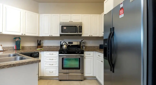 Апартаменты Luxury Bluebird Suites in Santa Clara
