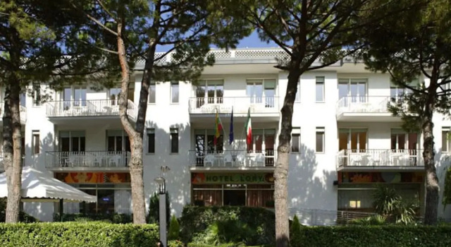 Hotel Lory, Забронировать Отель Эраклеа Линьяно-Ривьера