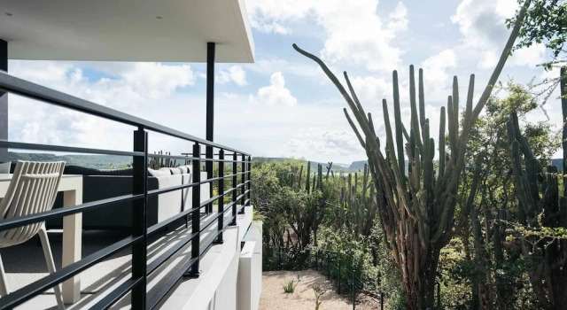 Коттедж Villa Solara Cove Modern Design Luxury Nature