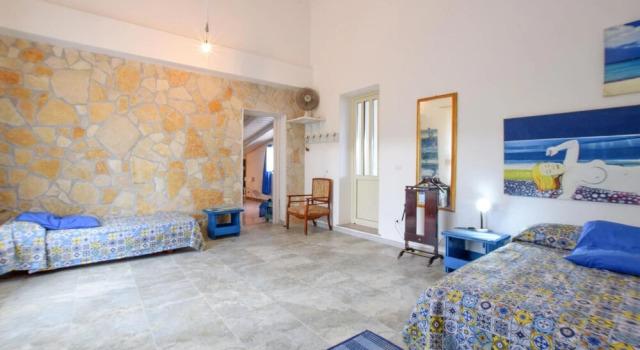Amazing Apartment in Marina di Caronia With 1 Bedrooms and Wifi, Book Apartment Hotels in Sicily with Parking, Parking