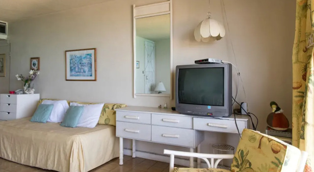 Sky Box Beach Suite at Montego Bay Club, Забронировать Отель Отели Монтего-Бэй с парковкой, Парковка