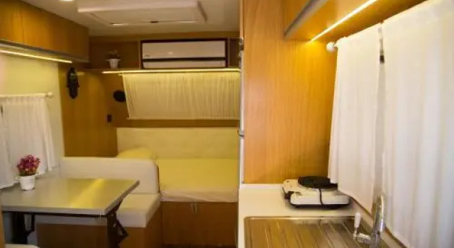 Luxury Caravans, Забронировать Отель Эйлат Южный округ Израиля, рядом с Коралловый пляж