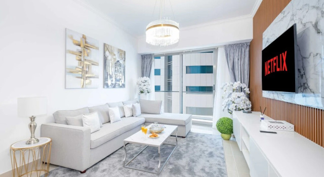 LUX The Marina Ocean View Suite 3, Забронировать Отель Аль-Суфух , рядом с Jumeirah Palm Tram Station