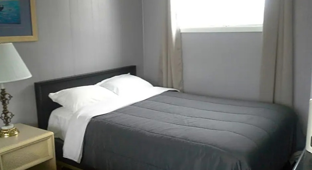 Четырёхместный номер Standard Bay Lake Inn (Frontiersman Motel)