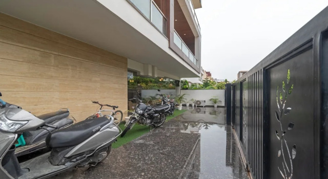Treebo Trend Mr. J Hotel, Забронировать Отель Гургаон 