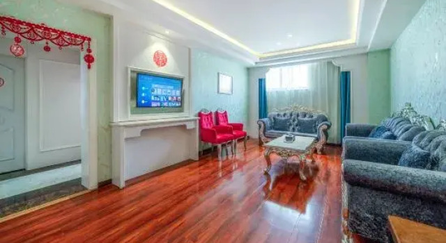 Люкс Comfort Urban Garden hotel(Yangxian Crested Ibis scenic spotstore)