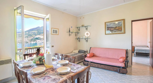 Beautiful Apartment in Monte Isola With 1 Bedrooms and Wifi, Buchen Sie Ferienwohnung Hotels in Iseosee mit Parkplatz, Parkplätze