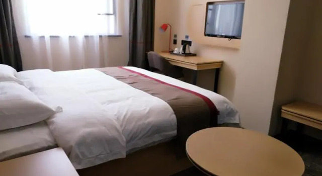 Thank Inn Plus Hotel Hubei Suizhou Zengdu District Mingzhu Plaza, Prenota Hotel Hotel a Suizhou con parcheggio, Parcheggio