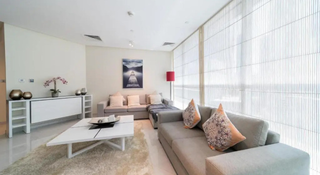 Hometown Apartments - Luxury and Spacious 3 bedroom apartment in Marina, Забронировать Апартаменты/квартира Апартаменты Эмирата Дубая, рядом с Международный яхт-клуб Дубая, Апартаменты/квартира