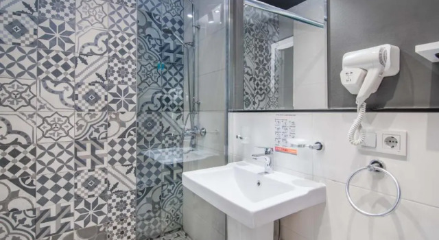Трёхместный номер Standard Hotel Elesa