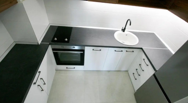 Apartment Lara, Buchen Sie Ferienwohnung Bežanija Zentralserbien