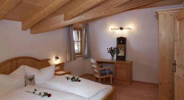 Ferienhof Weissenbach, Prenota Hotel Hotel 3 stelle a Lechtal, 3*